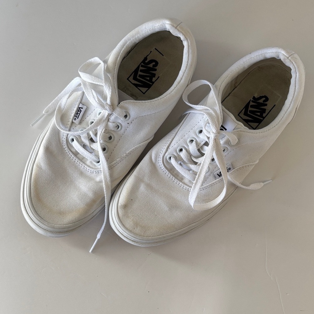 Vans Old Skool White Canvas Sneakers – Men’s Size 8/Women's 9.5